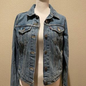 NWOT Levis Strauss & CO Trucker Distressed Denim Women's Jean Jacket Size XS